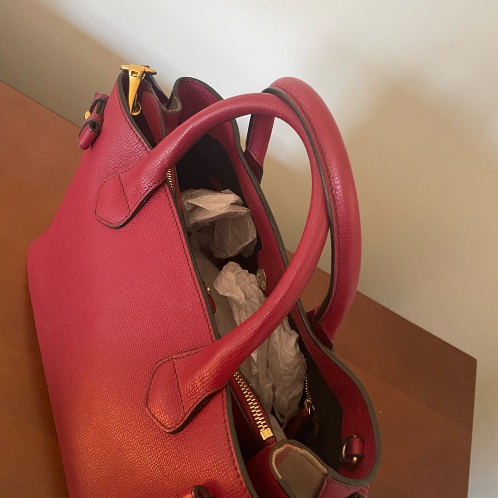 Burberry red banner bag size medium house check plaid used - Picture 8 of 13